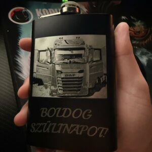 Fekete flaska kiegészítő kamion